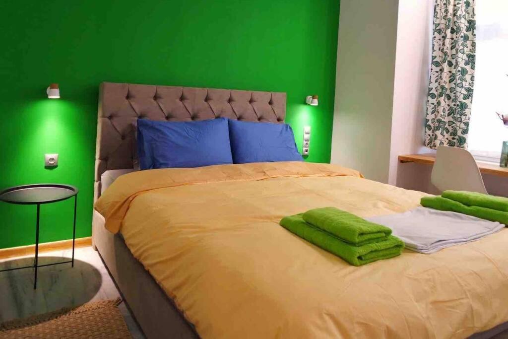 Casa Verde Di Giorgio 10 Mins Walk From Piraeus Port Exterior photo