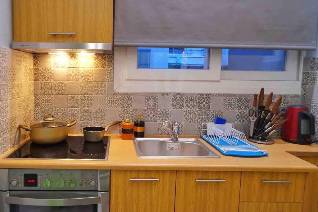 Casa Verde Di Giorgio 10 Mins Walk From Piraeus Port Exterior photo