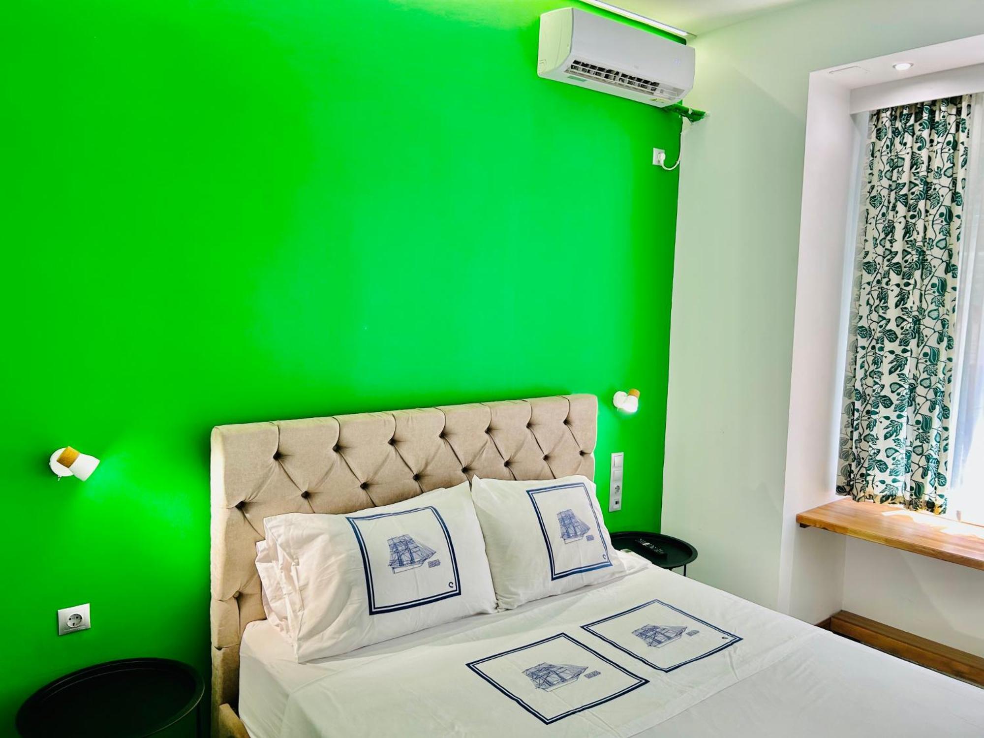 Casa Verde Di Giorgio 10 Mins Walk From Piraeus Port Exterior photo